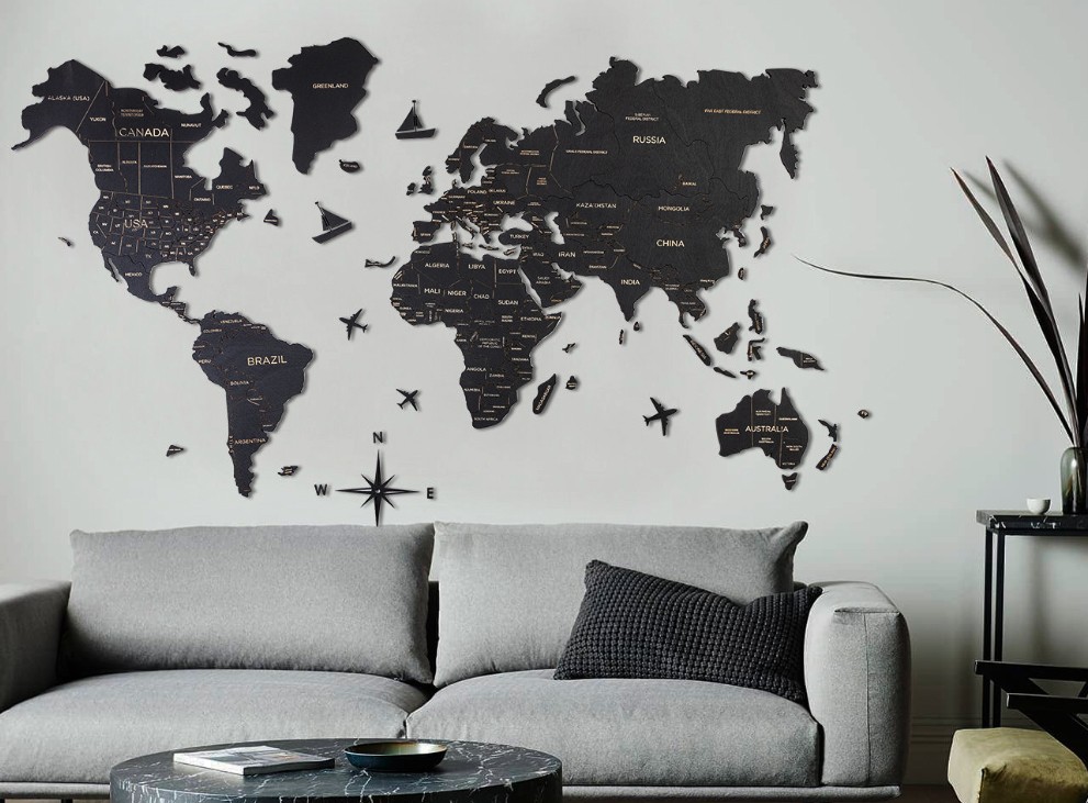 medinės sienos pasaulio žemėlapio spalva juoda