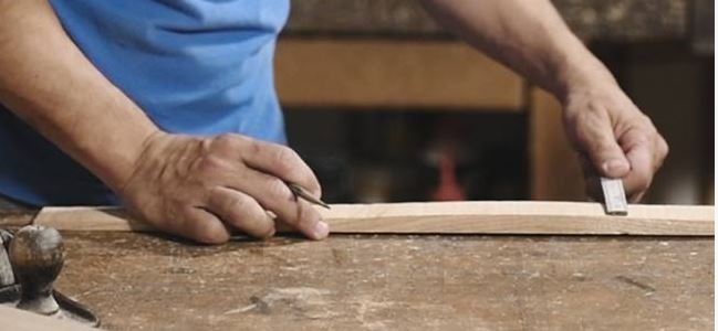 rankinis medienos apdirbimas
