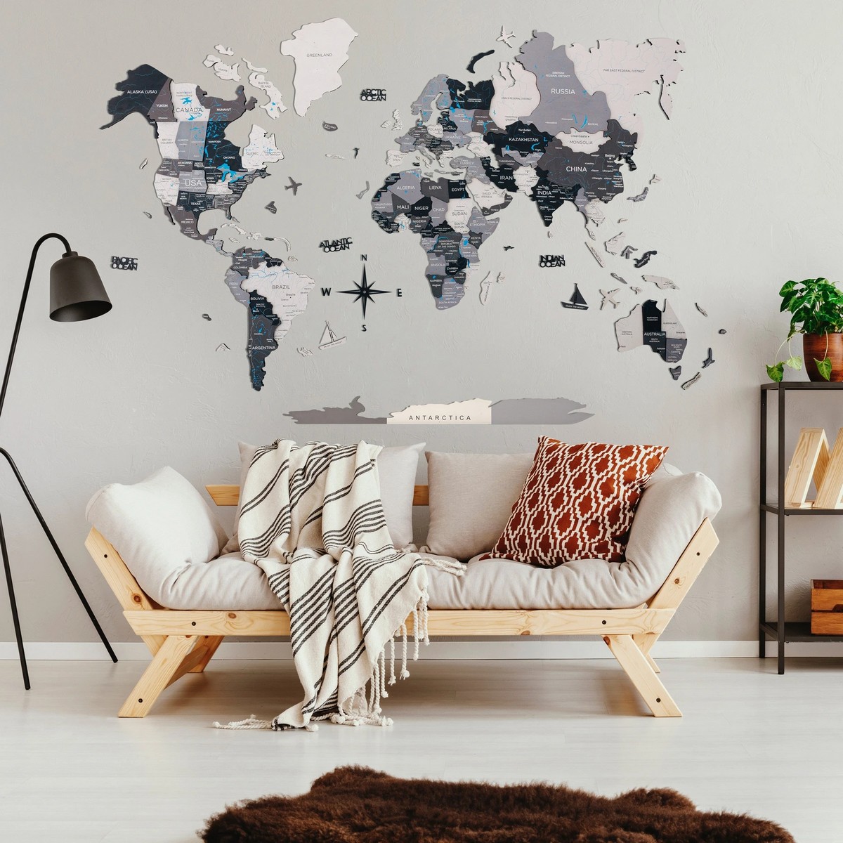 sieninis pasaulio žemėlapis pagamintas iš medžio
