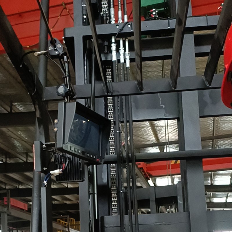 monitorius su lazerine kamera aukšto kėlimo sunkvežimis