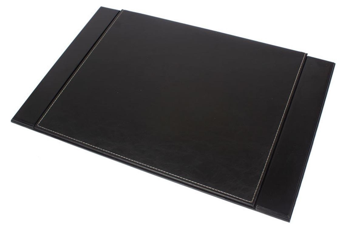 juodas odinis stalo kilimėlis medinis