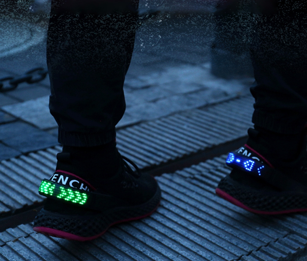 šviesos ekranas ant batų