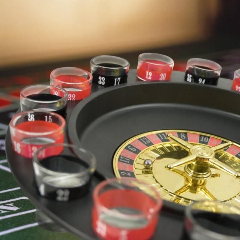 Shot roulette​ – Prabangi geriamoji ruletė alkoholio taurėms
