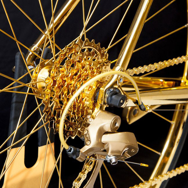 Auksinis „konstrukcia“ dviratis