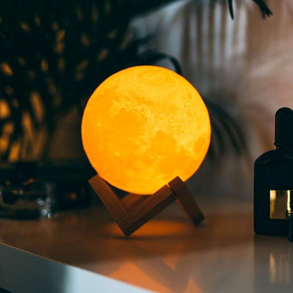 3D mėnulis - jutiklinė lempa į miegamąjį